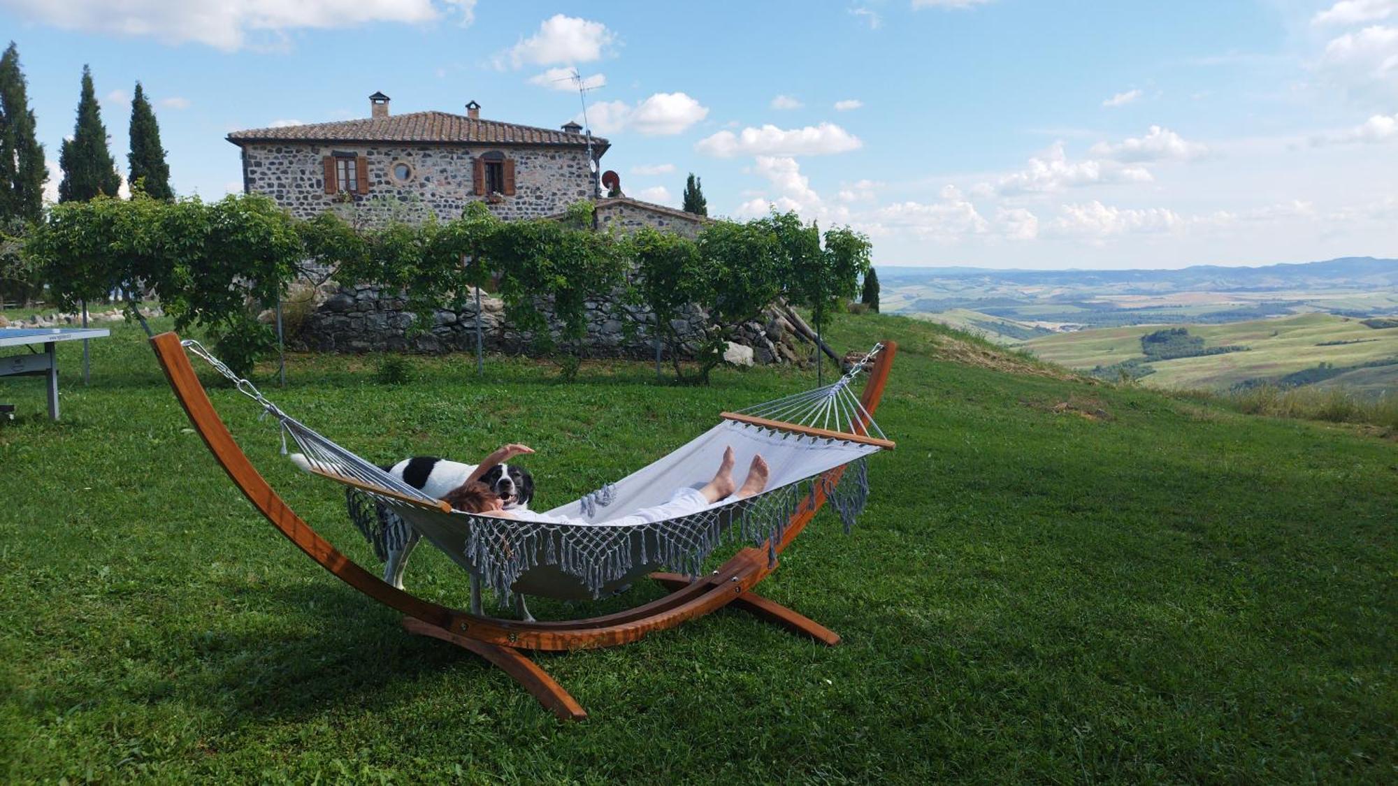 Casa Al Maestro B&B Радикофани Екстериор снимка