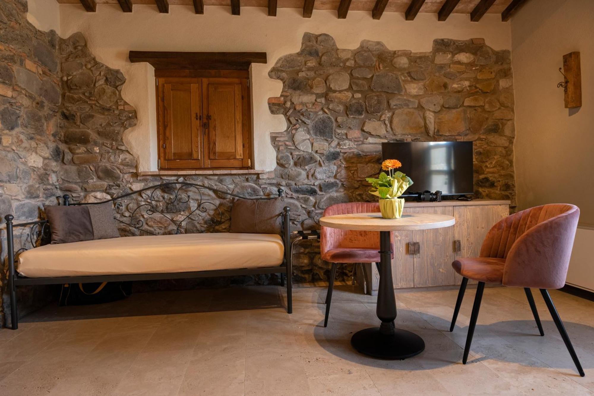 Casa Al Maestro B&B Радикофани Екстериор снимка