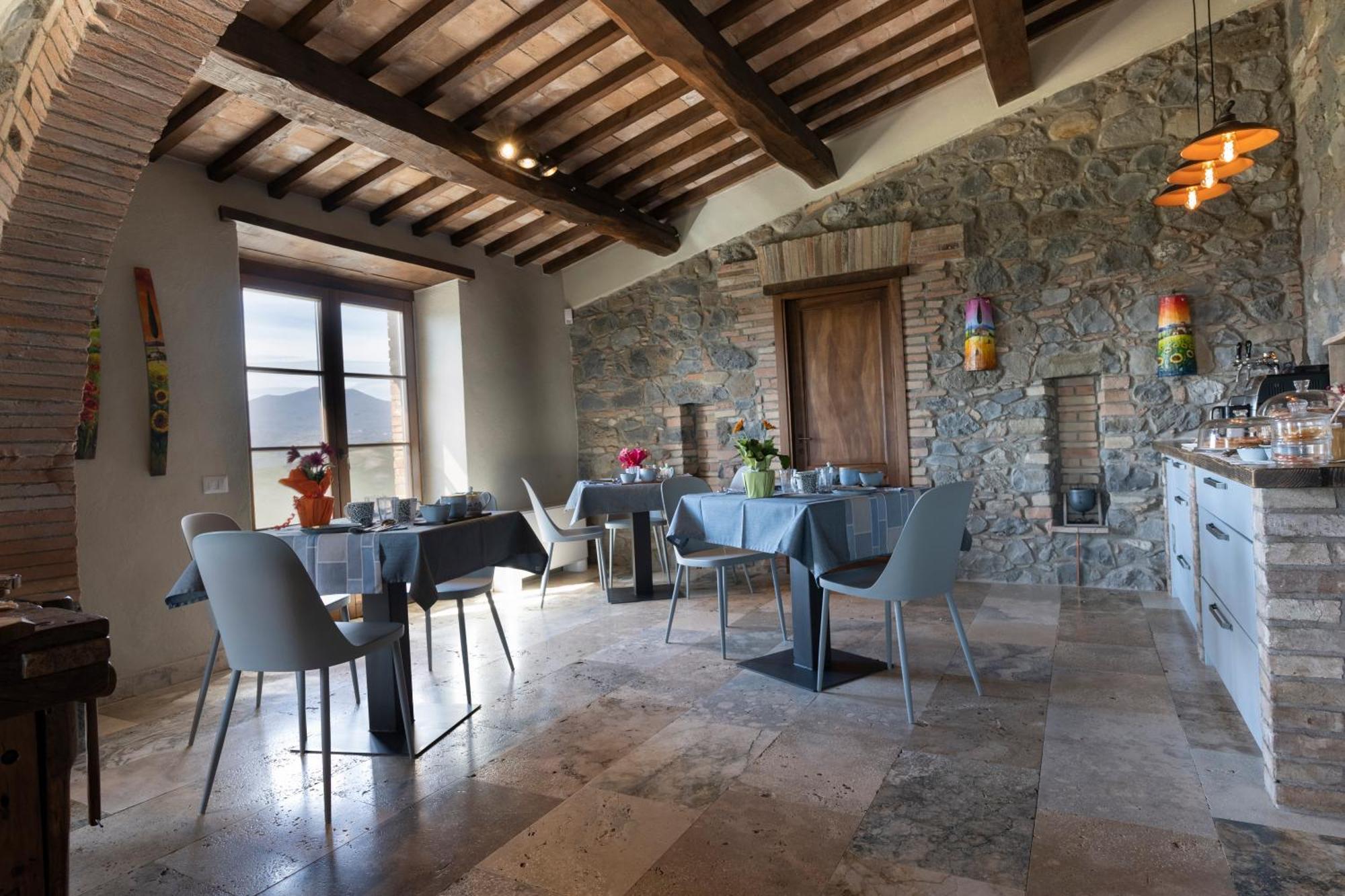 Casa Al Maestro B&B Радикофани Екстериор снимка